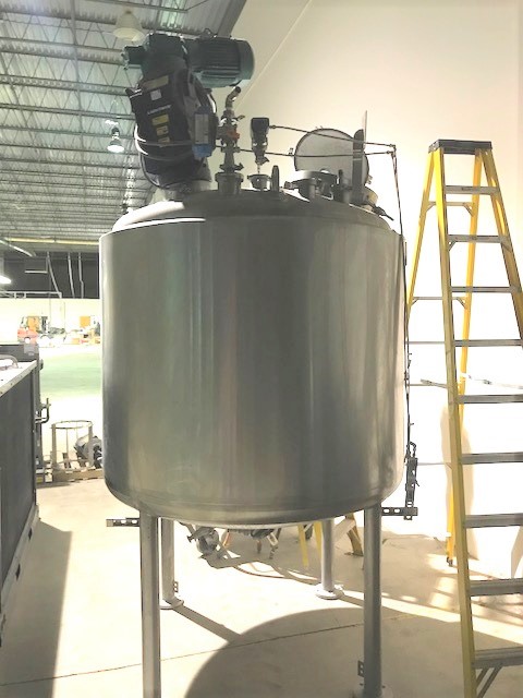 used 660 Gallon (2500L) Sanitary construction Stainless steel Northland Stainless reactor. Rated 50 PSI/Vacuum @ 350 Deg.F Internal. Jacket rated 167/FV PSI @ 350 Deg.F.. Has Lightnin model VKS300,s/n R9972300000502, 3HP, 230/460 volt, 1740 rpm Explosion Proof (XP) mixer. 